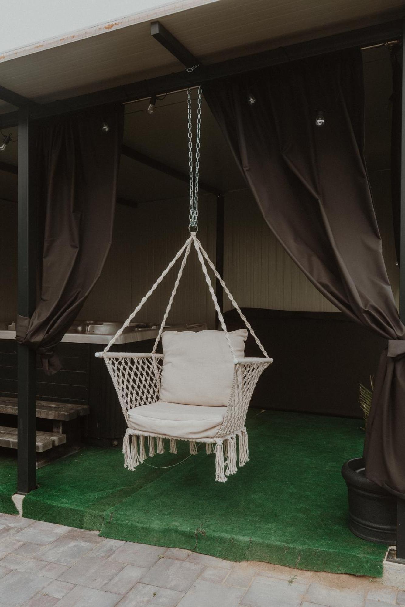 Casa Abiiani Ξενοδοχείο Oradea Εξωτερικό φωτογραφία