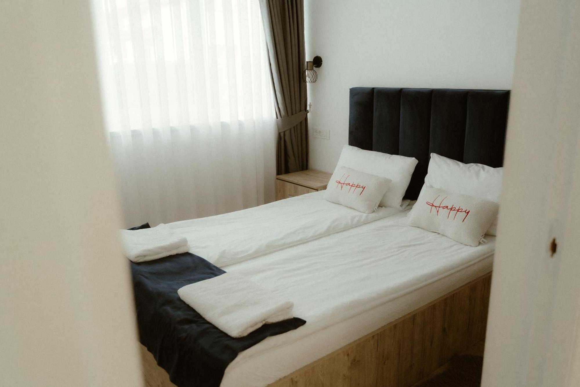 Casa Abiiani Ξενοδοχείο Oradea Εξωτερικό φωτογραφία