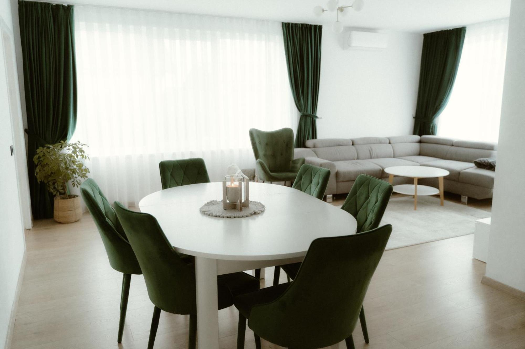 Casa Abiiani Ξενοδοχείο Oradea Εξωτερικό φωτογραφία