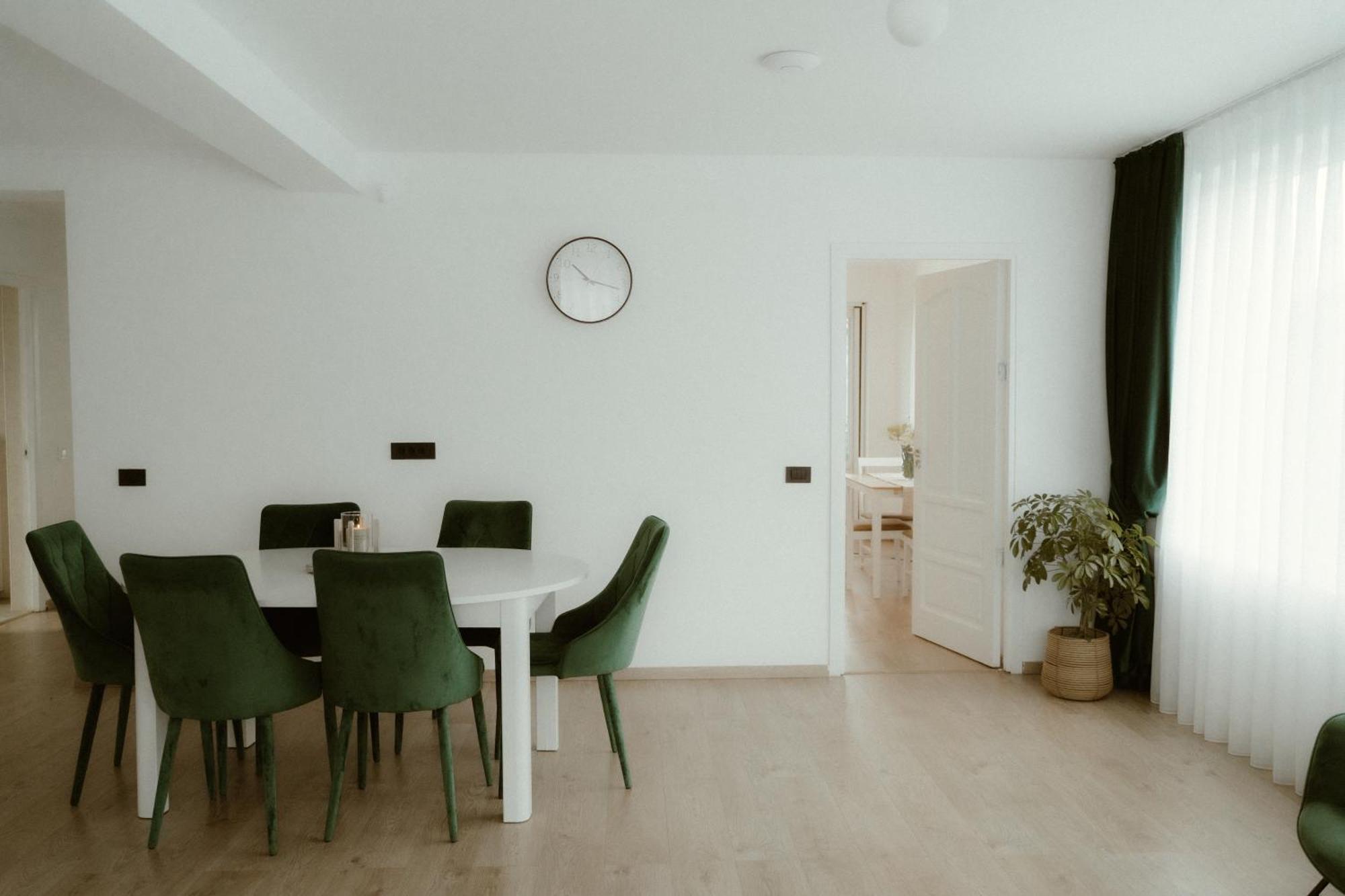 Casa Abiiani Ξενοδοχείο Oradea Εξωτερικό φωτογραφία